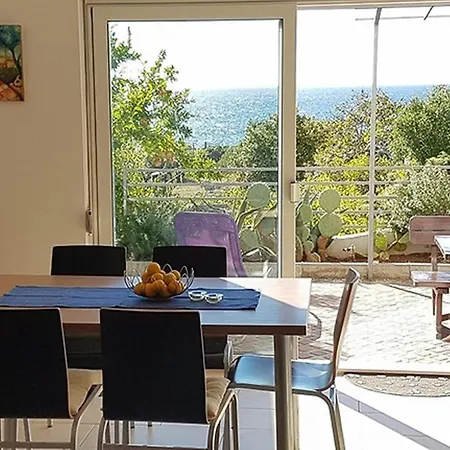 Apartment In Dolac Near The Sea, Cleaning Included Appartement