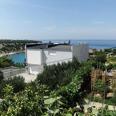 Appartement Apartment In Dolac Near The Sea, Cleaning Included Dolac